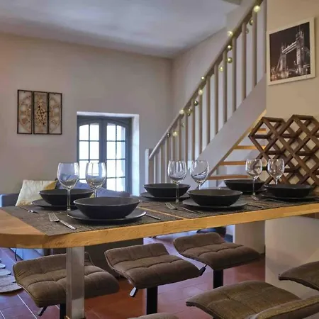 Centre 75m2, Avec 3 * קרקסון