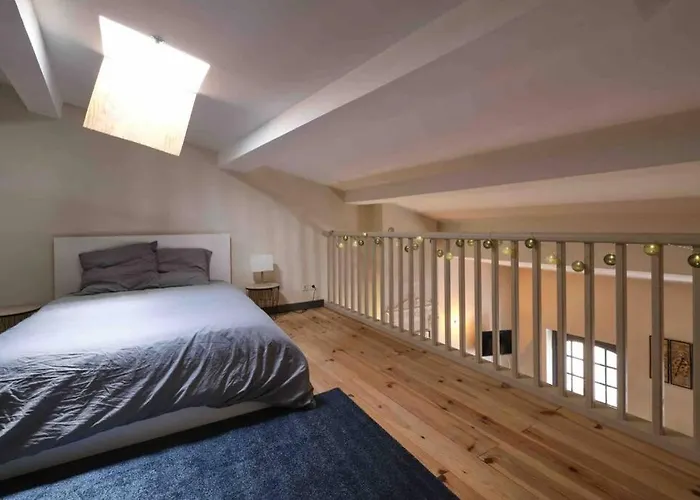Centre 75m2, Avec 3 Lägenhet