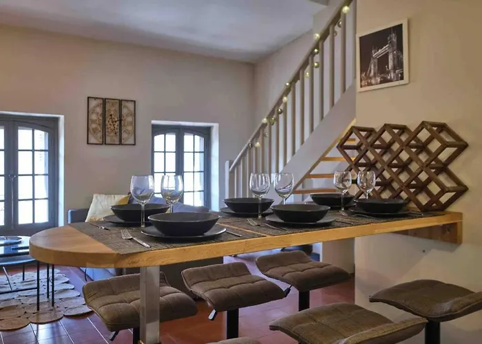 Centre 75m2, Avec 3 * Καρκασόν